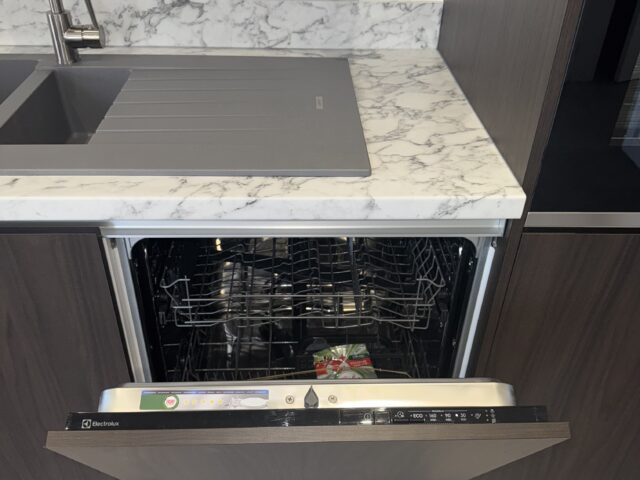 Spotlight Dishwasher Scaled